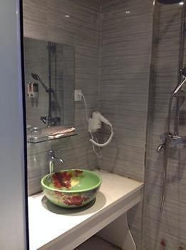 Jiujiang  Lushang Tianjie Quick Hotel المظهر الخارجي الصورة